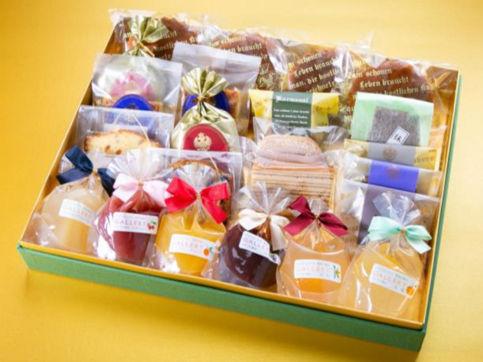 Baked Gifts 焼き菓子セット 西洋菓子処バイエルン Konditorei Bayern Baked Gifts 焼き菓子セット 西洋菓子処バイエルン Konditorei Bayern